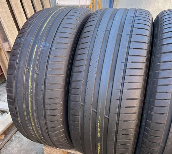 Michelin Pilot Sport 4 SUV 275/50 R21
