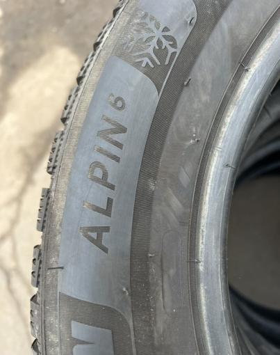 Michelin Alpin 6 215/60 R16