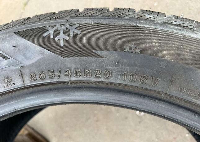 Minerva Frostrack UHP 265/45 R20