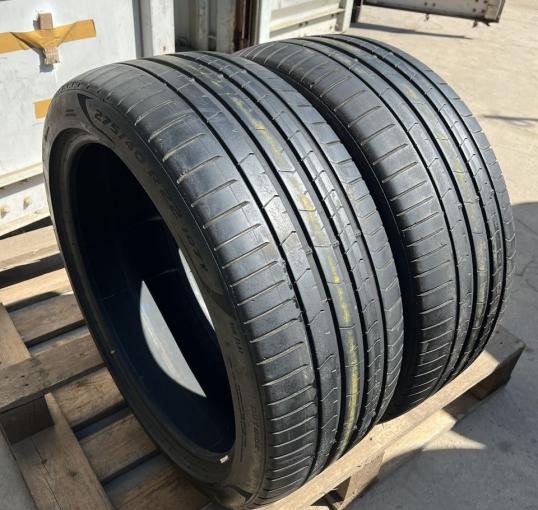 Pirelli P Zero PZ4 275/40 R22