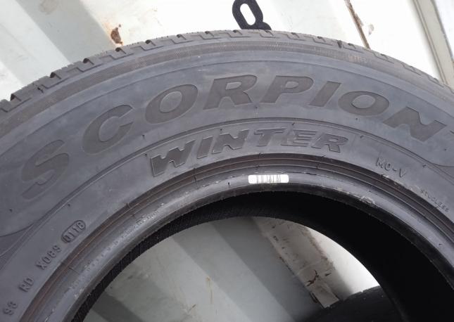 Pirelli Scorpion Winter 255/65 R17