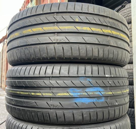 Kumho Ecsta PS71 245/40 R20