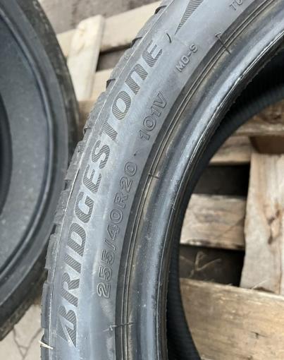 Bridgestone Blizzak LM-001 255/40 R20