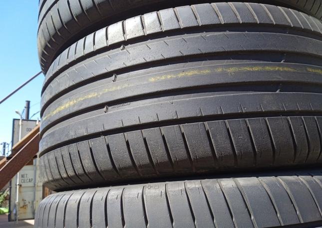 Michelin Pilot Sport 4 SUV 275/45 R21