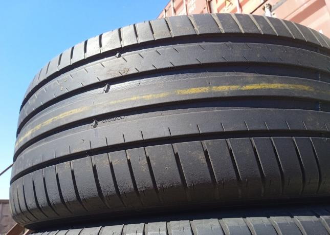 Michelin Pilot Sport 4 SUV 275/45 R21