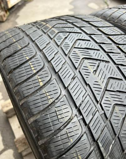 Pirelli Scorpion Winter 325/35 R22