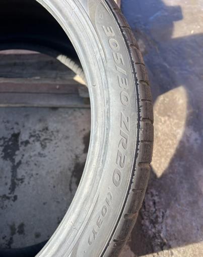 Pirelli P Zero PZ4 305/30 R20