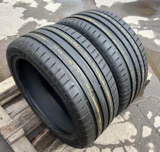 Michelin Pilot Sport 4 235/40 R18