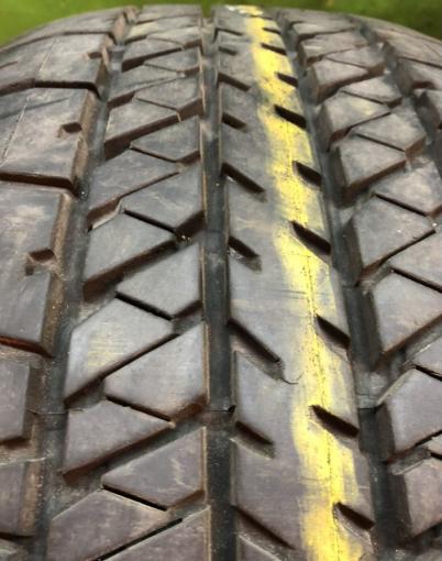 Bridgestone Dueler H/T 684II 275/60 R20