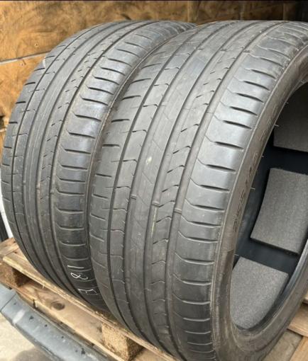 Pirelli P Zero PZ4 255/40 R20