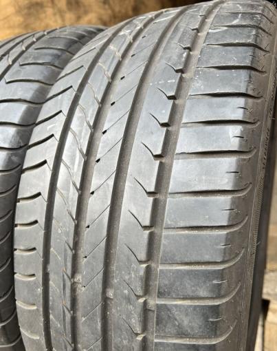 Goodyear EfficientGrip 215/50 R17