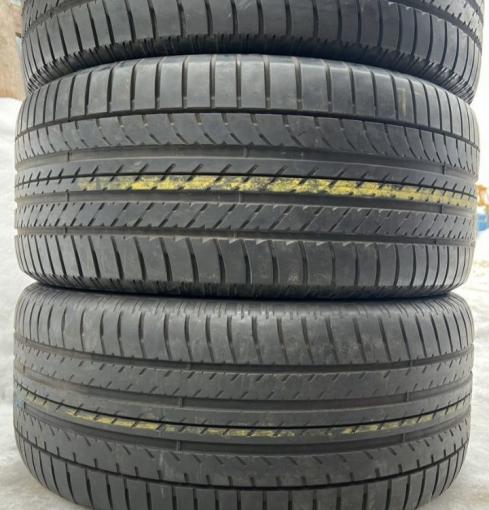 Goodyear Eagle F1 Asymmetric SUV 295/40 R22