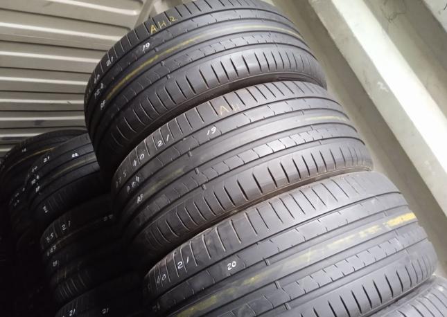 Pirelli P Zero PZ4 275/40 R21