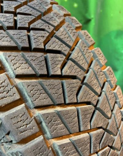 Bridgestone Blizzak DM-Z3 225/65 R17