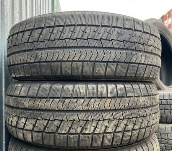 Bridgestone Blizzak VRX 215/60 R16