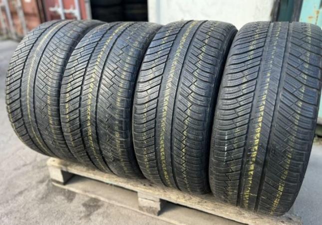 Michelin Pilot Alpin PA4 255/40 R20 и 285/35 R20