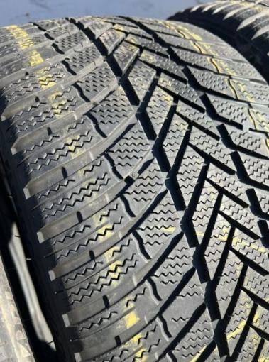 Bridgestone Blizzak LM-005 255/35 R20