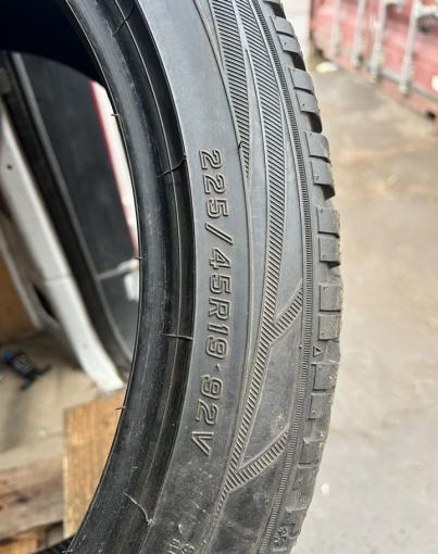 Falken Eurowinter HS01 225/45 R19