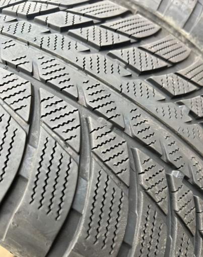 Bridgestone Blizzak LM-001 225/50 R17