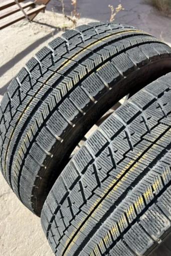 Bridgestone Blizzak VRX 245/40 R19