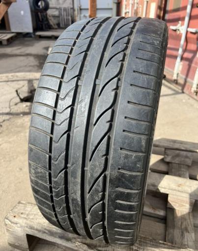 Bridgestone Potenza RE050A 235/35 R19