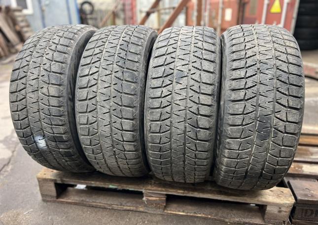 Bridgestone Blizzak WS-80 235/50 R19