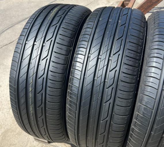 Bridgestone Turanza T001 215/60 R16