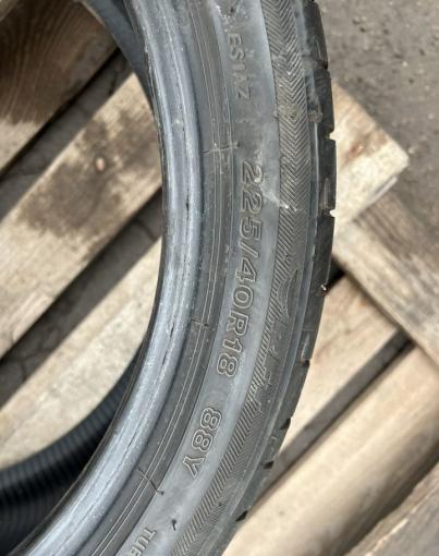 Bridgestone Potenza S001 225/40 R18