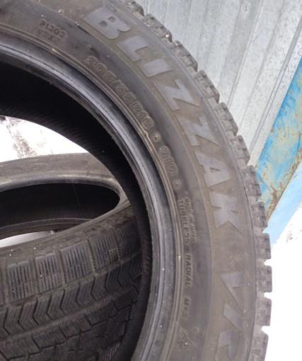 Bridgestone Blizzak VRX 205/55 R16