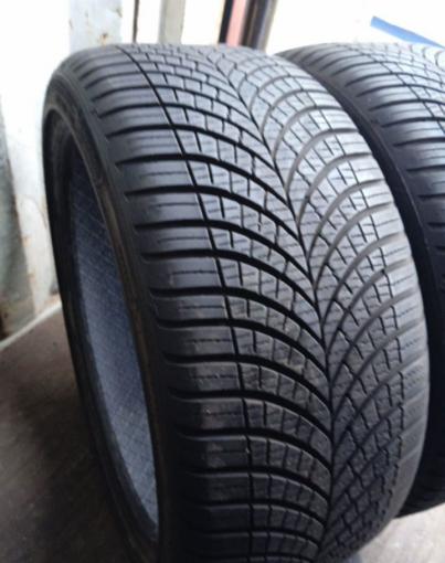 Goodyear Vector 4Seasons Gen-3 225/40 R18