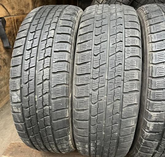 Goodyear Ice Navi Zea II 215/60 R16