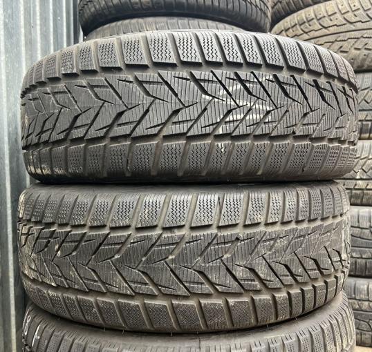 Vredestein Wintrac Xtreme S 215/60 R16