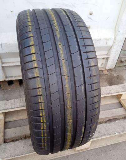 Pirelli P Zero PZ4 255/35 R21