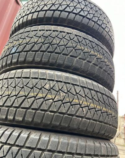 Bridgestone Blizzak DM-V2 235/55 R20