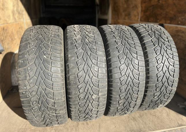 Gislaved NordFrost 100 235/65 R17