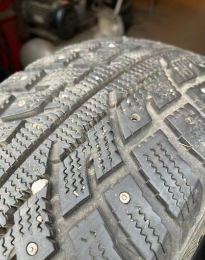 Kumho I&#39;Zen RV Stud KC16 235/60 R18