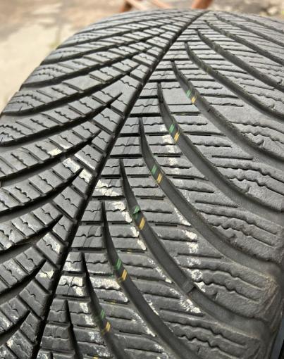 Goodyear Vector 4Seasons 225/45 R17