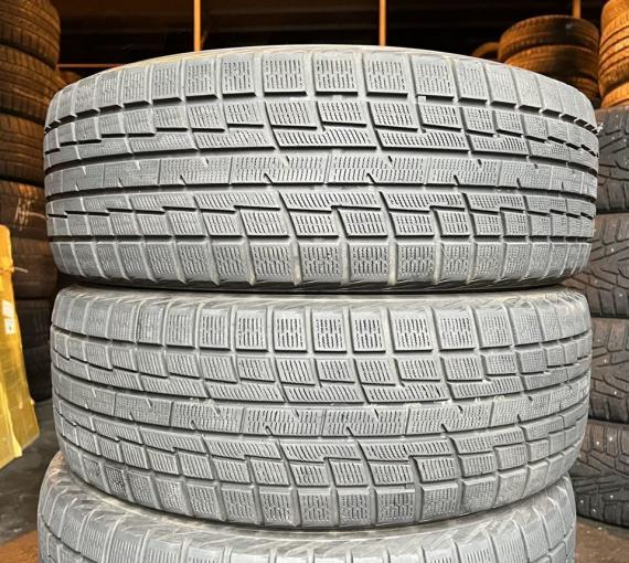 Yokohama Ice Guard IG30 215/60 R16