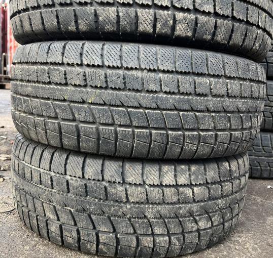 Toyo Winter Tranpath MK3 215/55 R18