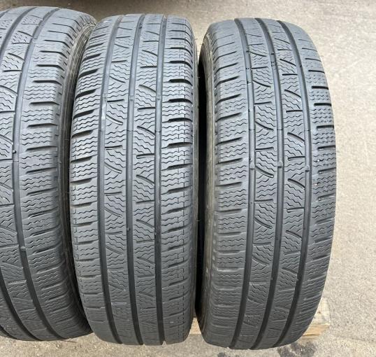 Pirelli Carrier Winter 205/75 R16C