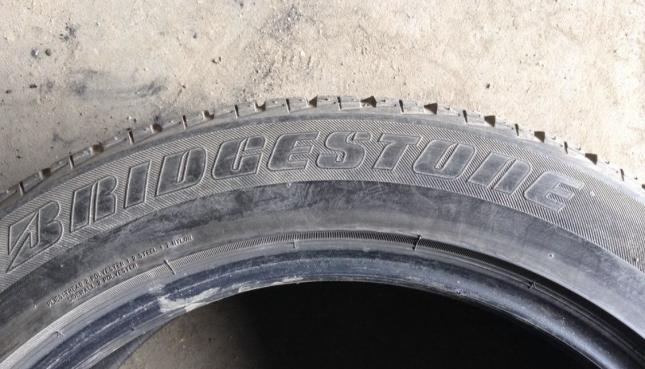 Bridgestone Blizzak LM-25 235/55 R19