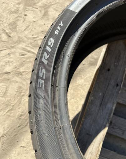 Pirelli P Zero PZ4 235/35 R19