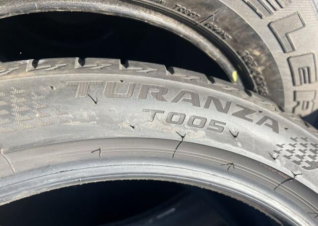 Bridgestone Turanza T005 255/40 R20