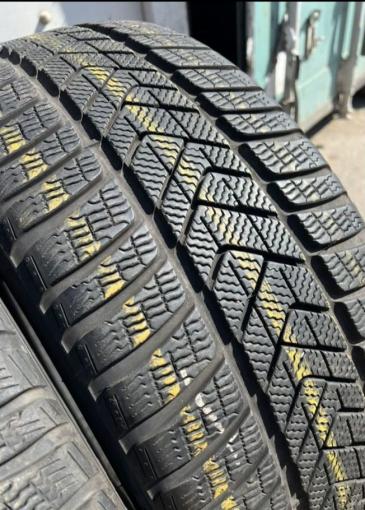 Pirelli Winter Sottozero 3 255/35 R21