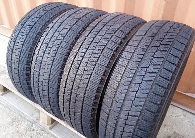 Bridgestone Blizzak VRX2 195/65 R15