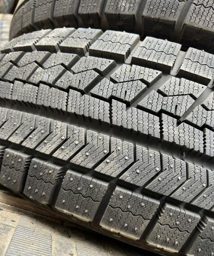 Bridgestone Blizzak VRX 215/65 R16