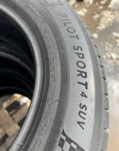Michelin Pilot Sport 4 SUV 235/65 R17