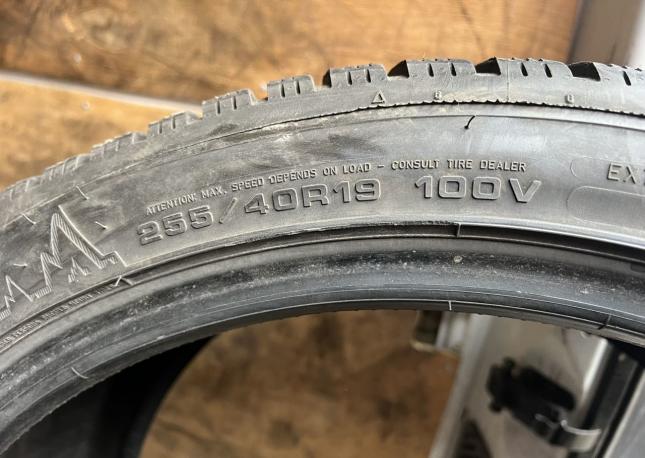 Dunlop Winter Sport 5 255/40 R19