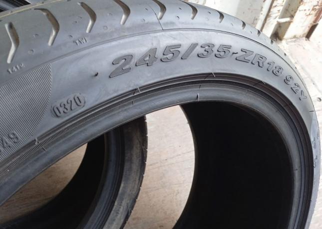 Pirelli P Zero 245/35 R18