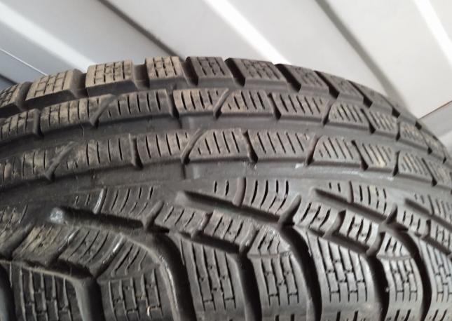 Pirelli Winter Sottozero II 215/60 R17